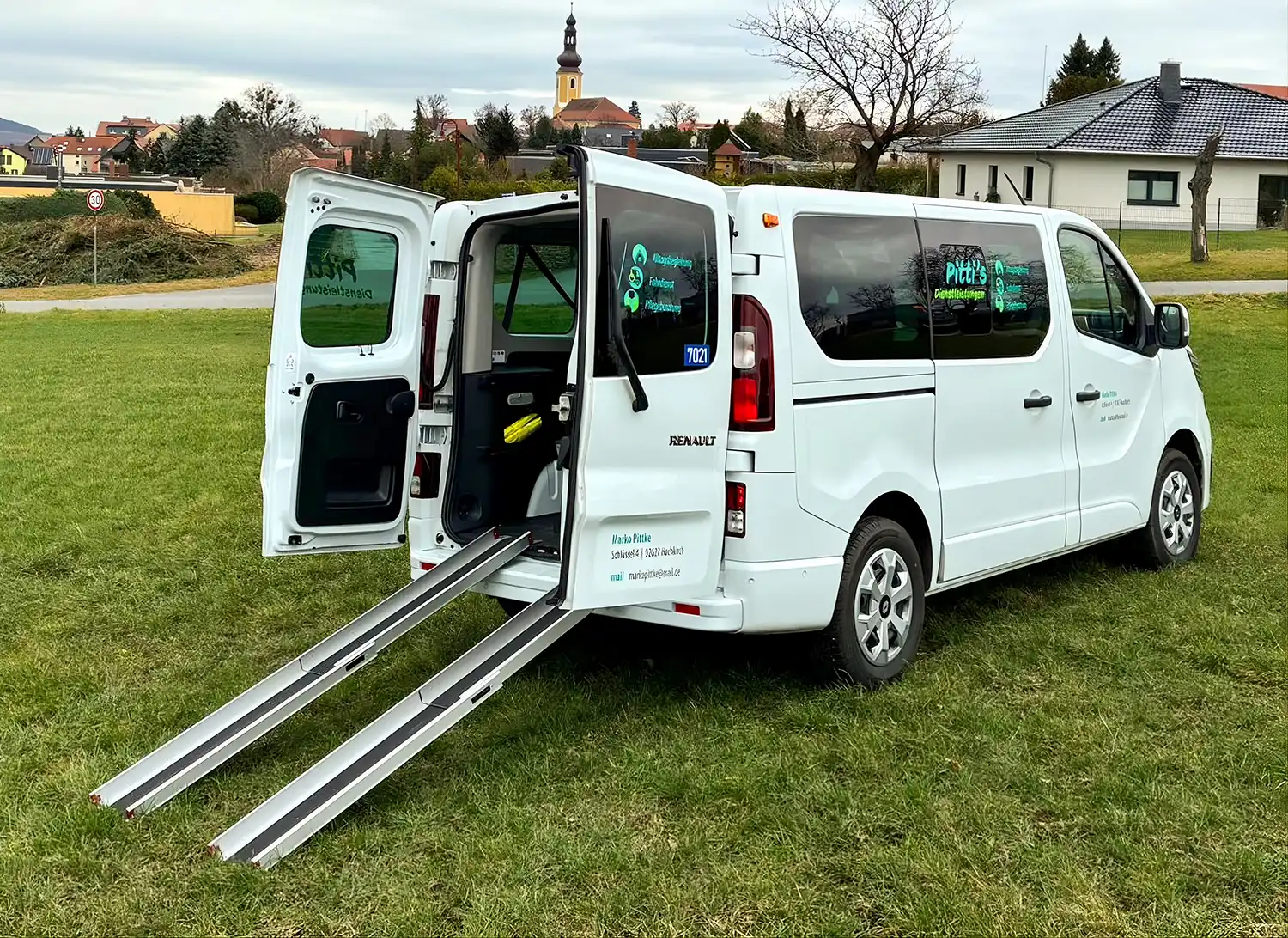 Fahrdienst Marko Pittke Auto Rollstuhl